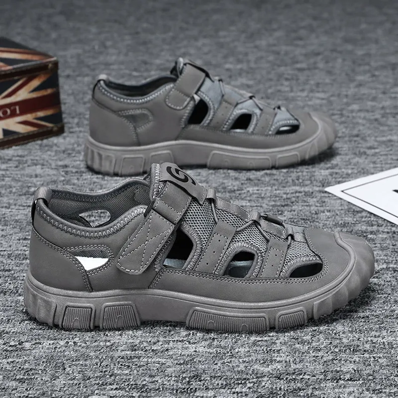 Men's breathable hollow closed toe sandals