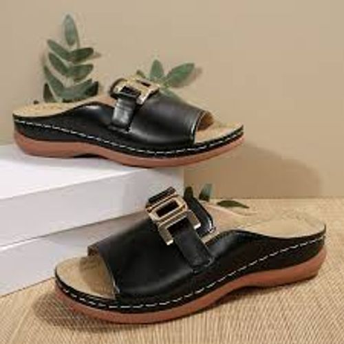 Wedge heel platform slippers large size casual fashion simple metal buckle fish mouth sandals