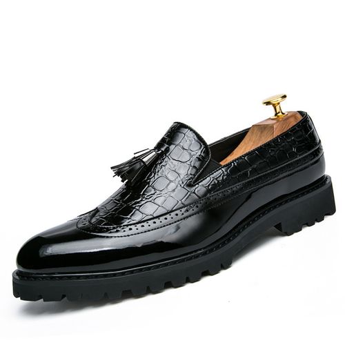 Men's carved thick-soled British style tassel shoes