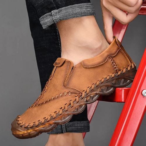 Men's casual shoes