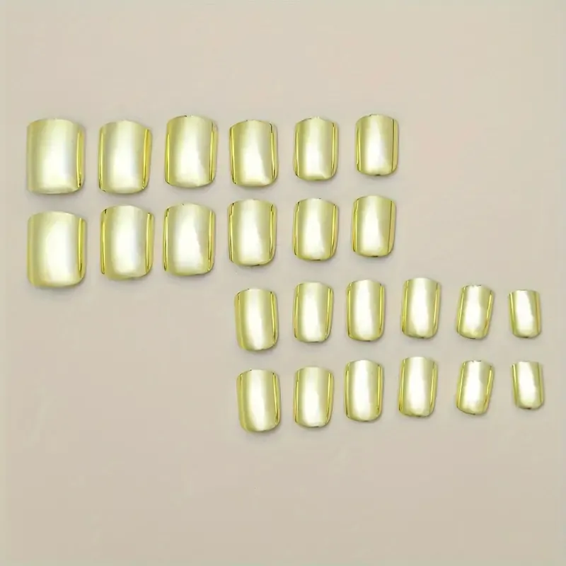 Shiny Punk Style Metallic Golden Color Press On False Nails Chrome Fake Nails Metal Plating Acrylic Short Square Reflective Mirror Nail Art Tip