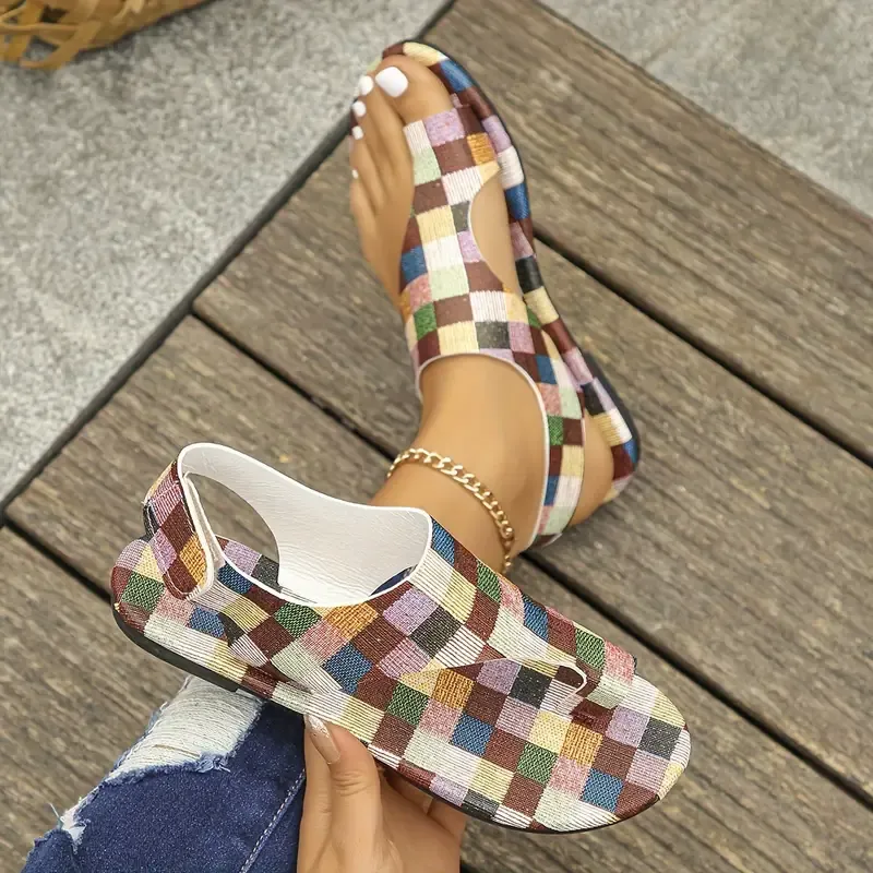 Stylish Checkered Slingback Slides