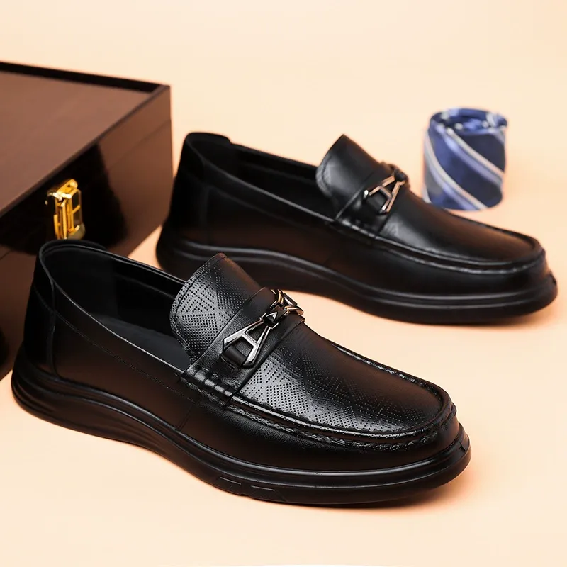 Loafers men wear the new men's cowhide driving shoes in summer