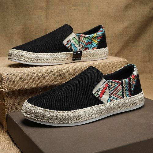 Breathable, trendy, lightweight, lazy, slip-on, versatile, no laces