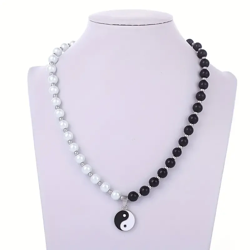 1pc Men's Fashion Simple Black And White Pearl Tai Chi Pendant Necklace