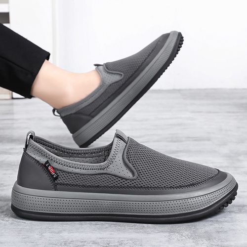 Breathable mesh soft sole slip-on casual shoes