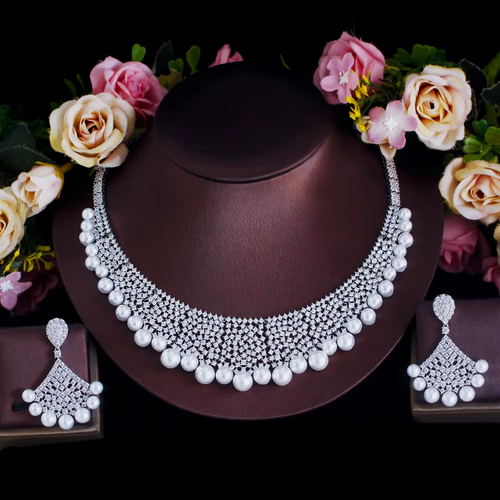 Super Luxurious White Cubic Zirconia Necklace