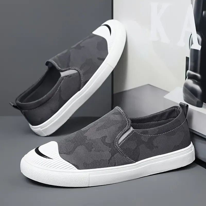 Men's Solid Color Breathable Slip On Canvas Sneakers