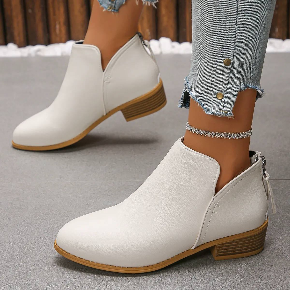 Women's boots solid color slim pointed toe rear zipper casual thick bottom thick heel Martin boots women's single