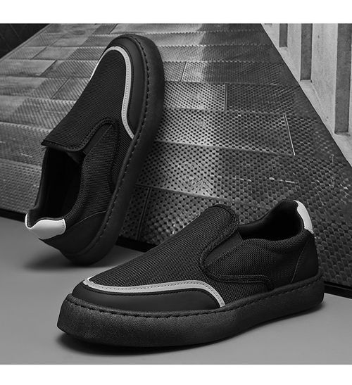 Old Beijing cloth shoes