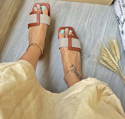 2024 summer square toe flat bottom simple one-line outer wear color matching soft bottom beach sandals for women