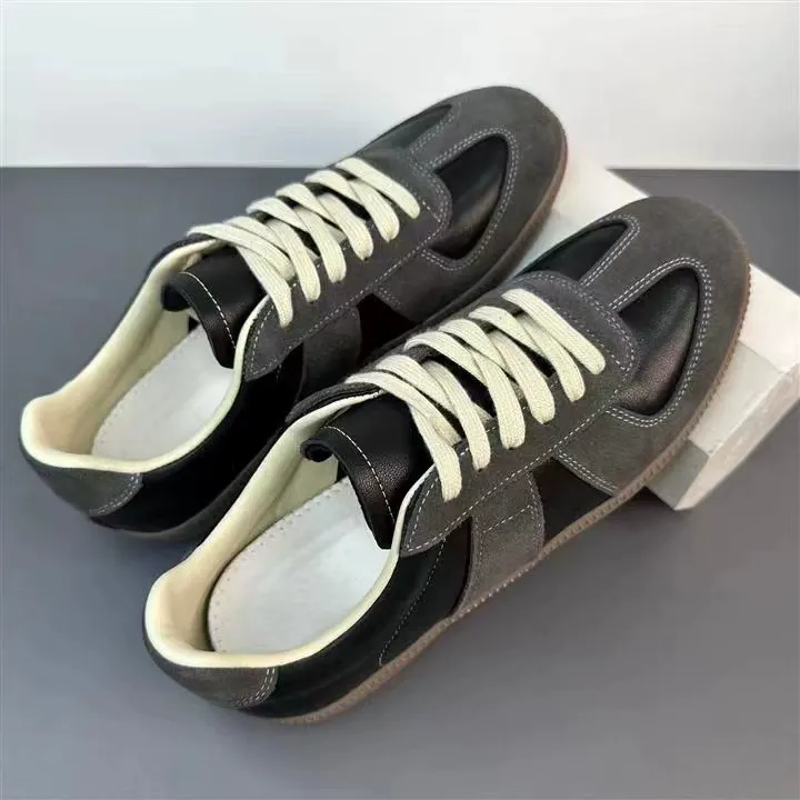 New trendy and versatile sporty casual white shoes with soft sole plate