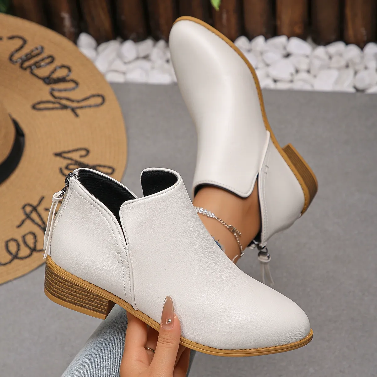 Women's boots solid color slim pointed toe rear zipper casual thick bottom thick heel Martin boots women's single