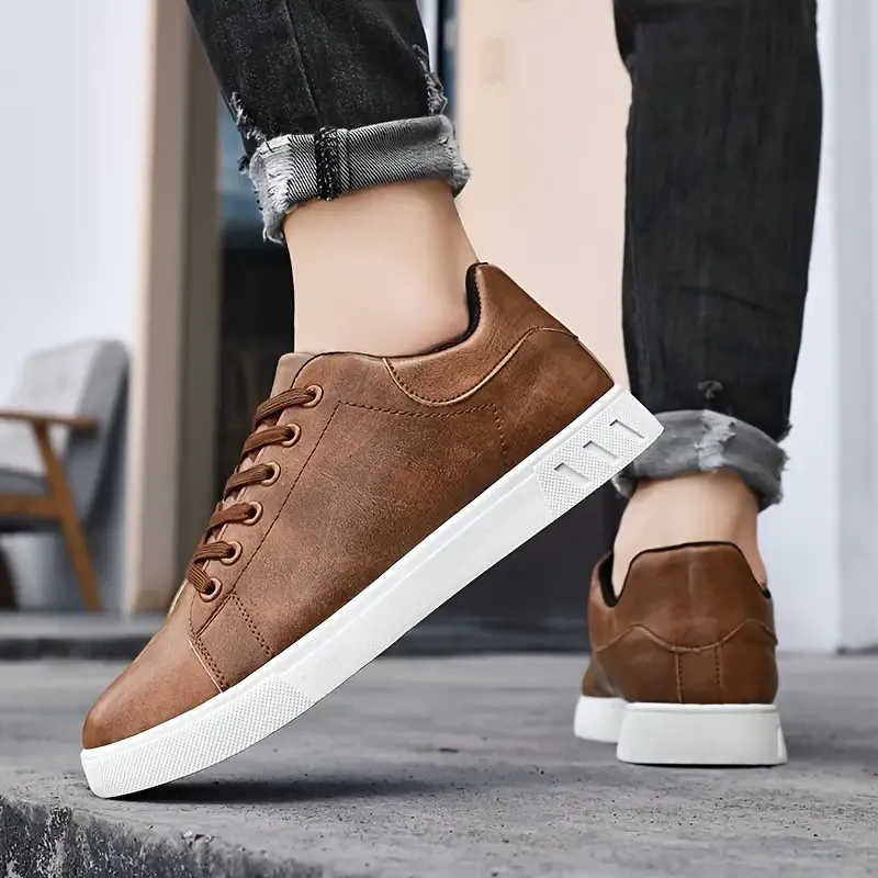 Men's Stylish Retro Low-Top Faux Leather Skate Shoes