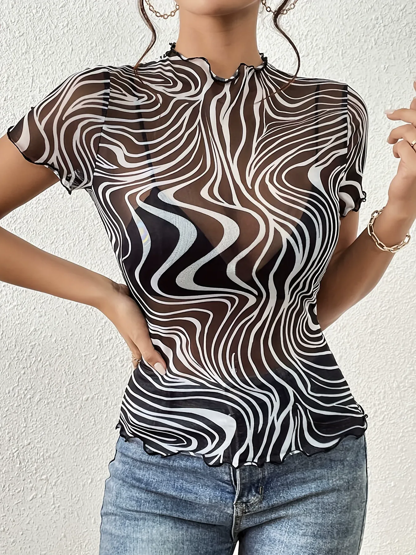 2025 New Elegant Mesh Printed Striped Ruffled Short Sleeve T-shirt Slim Tops Women's Clothing
