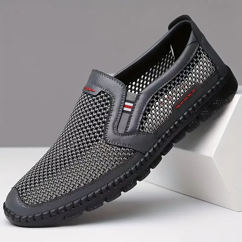 Men's Slip On Casual Shoes Non Slip Breathable All Seasons Outdoor Walking Camping Fishing All Seasons Comfy Durable