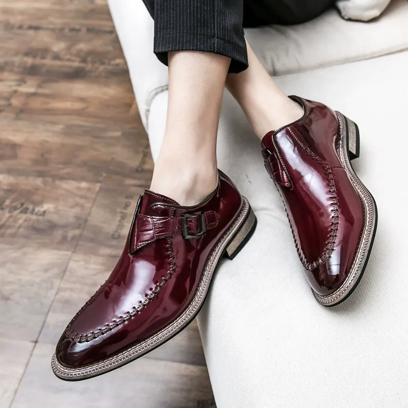 Men's Fashion Shoes with Wooden Soles and Glossy Leather Upper
