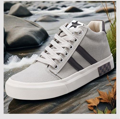 Versatile, fashionable and casual men's canvas shoes with LACES and comfortable flat shoes