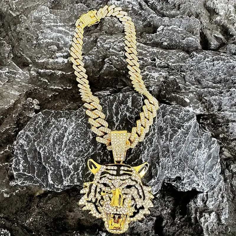 Tiger Head Shape Pendant Necklace