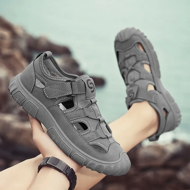 Closed-Toe Sandals 2