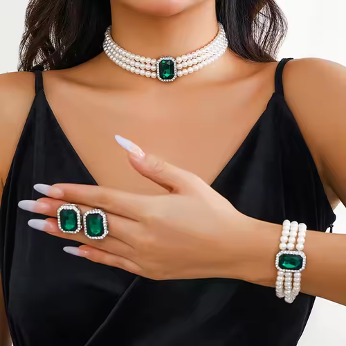Fashion pearl necklace