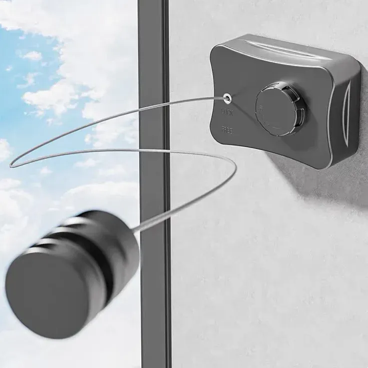 Retractable Clothesline Pull-Out Clothes