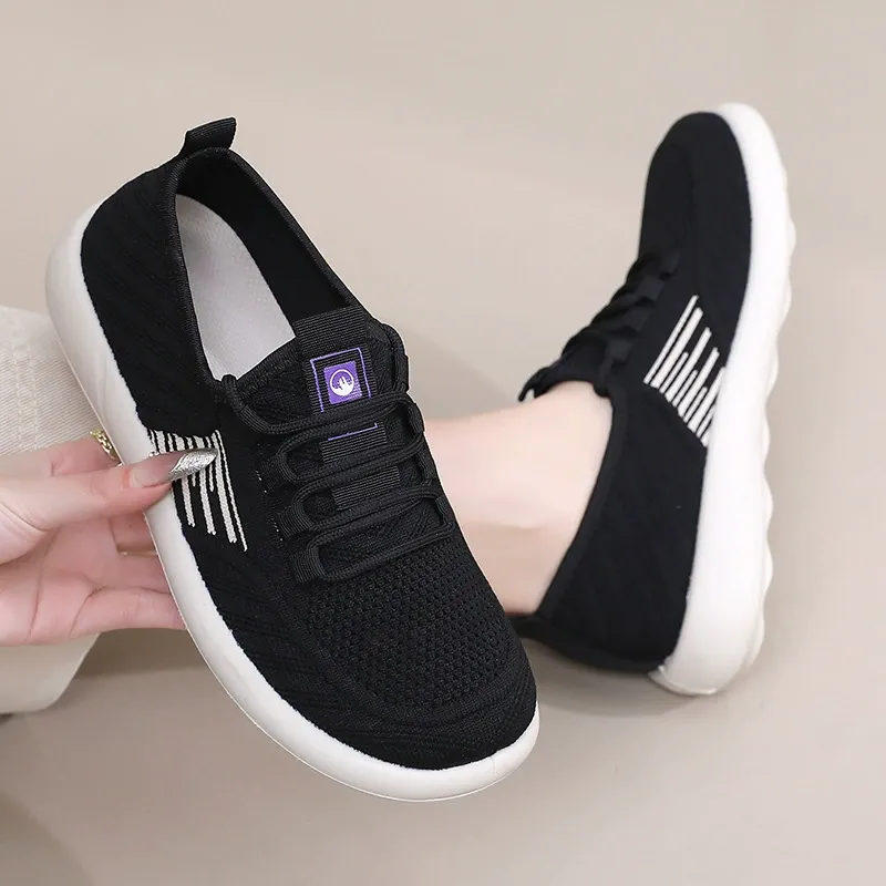 Women's 2025 Summer New Style One-Piece Slip-On Loafers Casual Soft-Tread Shoes Fly-Weave Breathable Women's Single Shoes