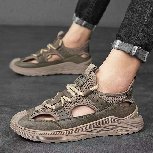 Anti-slip, wear-resistant and hollowed-out sandals for men in summer 2025