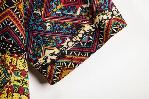 Men's floral short-sleeved shirt