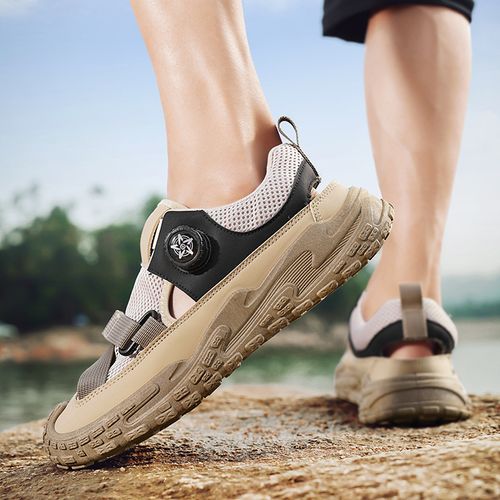 Summer comfortable men's sandals with thick-soled perforated mesh and knobs, outdoor hiking and travel shoes
