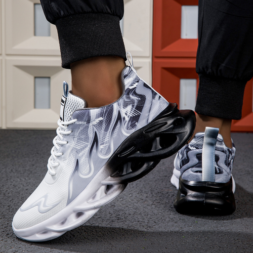 Hot selling men's sports shoes