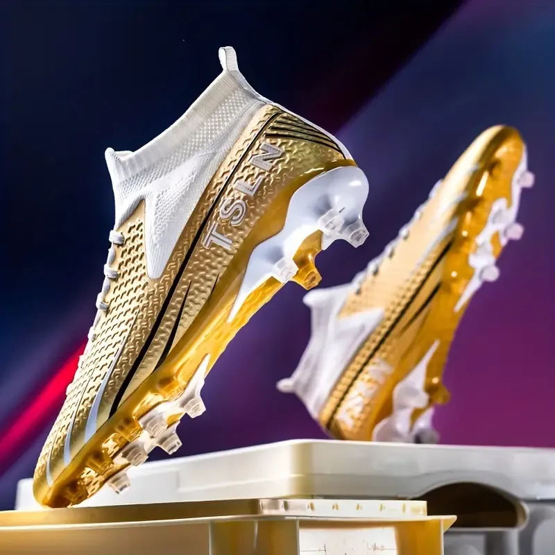 Men's Lace Up High Top Soccer