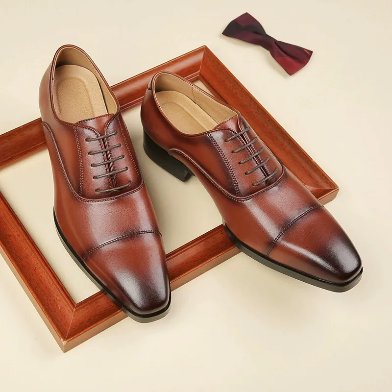Pointed business formal leather shoes