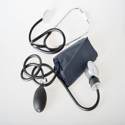 Aneroid Sphygmomanometer with Stethoscope Kit