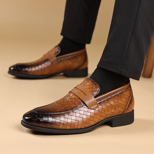Handcrafted retro men's leather slip-on business shoes.