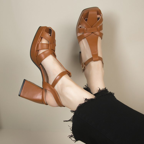 Fashionable square toe hollowed-out sandals with thick heels