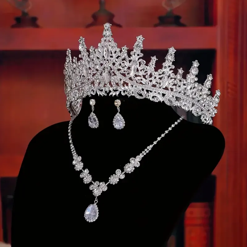 Elegant Rhinestone Crown