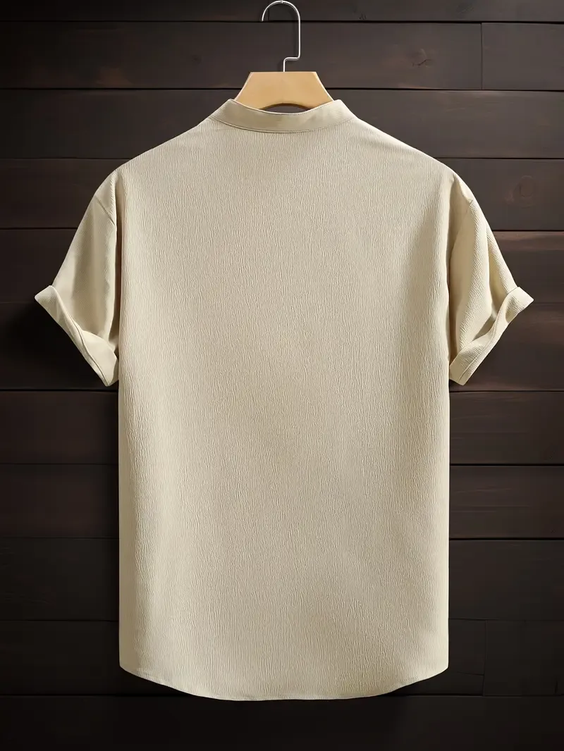 Chic Design Men's Solid Single-breasted Short Sleeve And Stand Collar Top Shirt, Casual And Trendy Tops For Summer Daily And Beach Holiday Wear