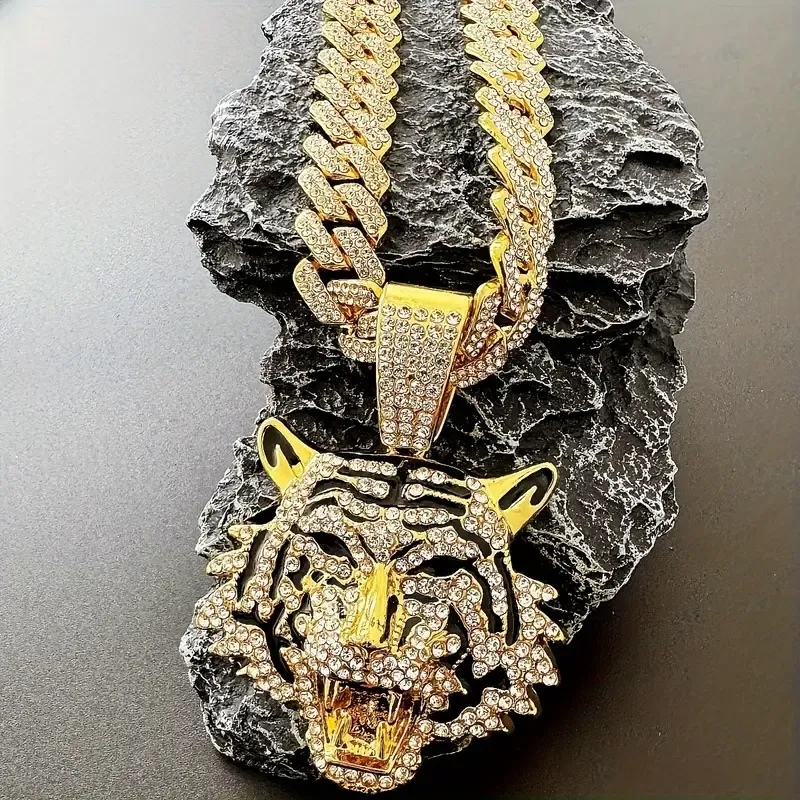 Tiger Head Shape Pendant Necklace