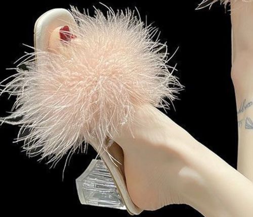 Chic Women's Faux Fur Block Heel