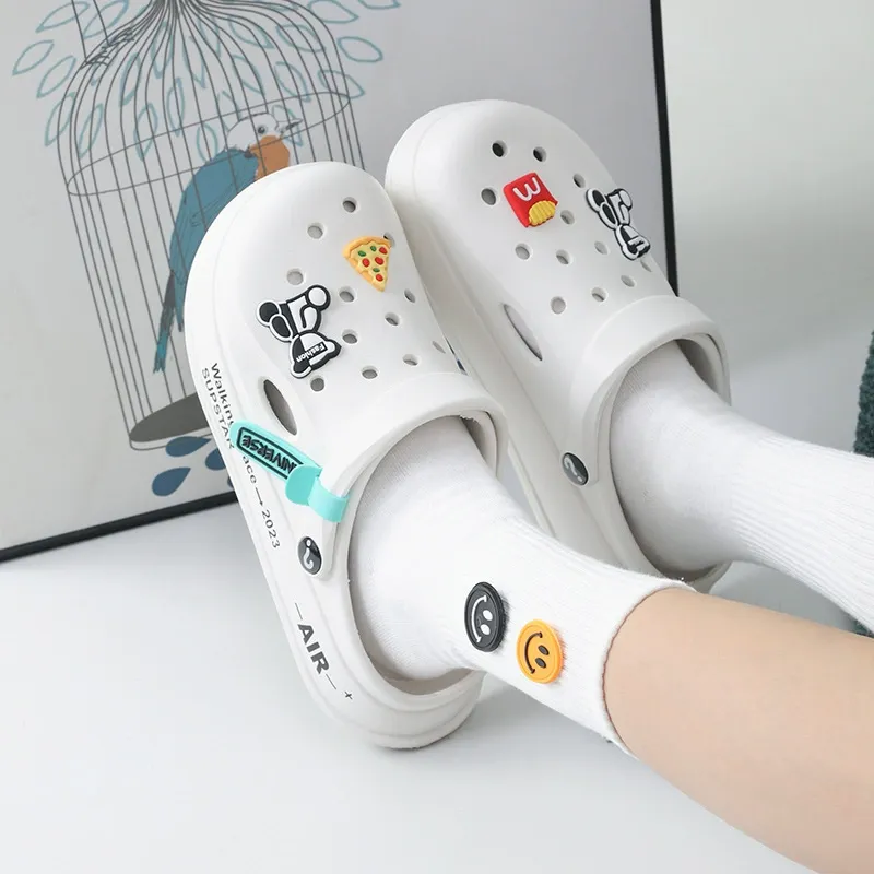 Hole-sock Men's 2025 New Summer Head Sandals with Anti-Slip Soft Bottoms for Beach Wear