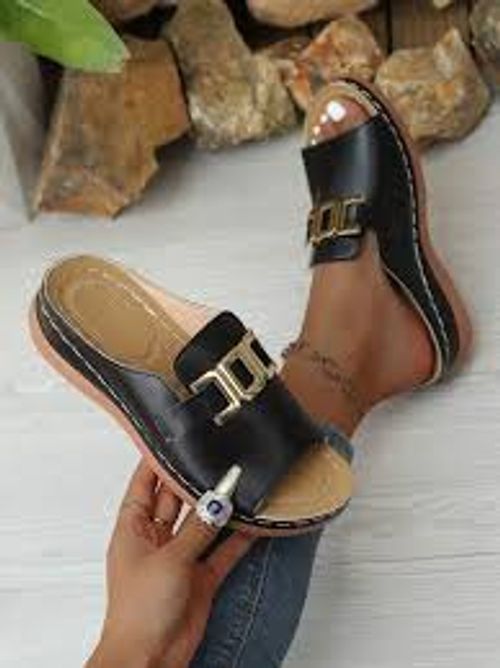 Wedge heel platform slippers large size casual fashion simple metal buckle fish mouth sandals