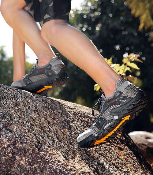 Breathable mesh lightweight outdoor casual men's shoes