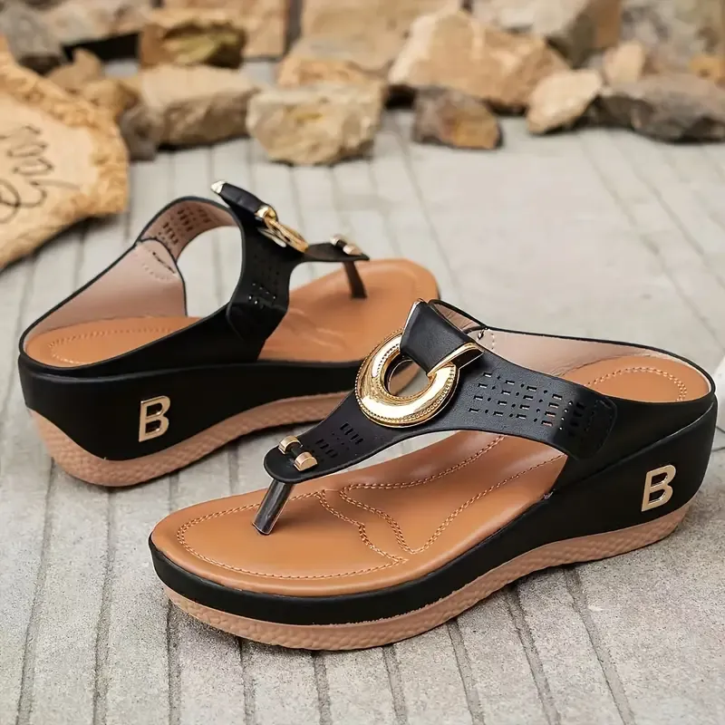 Comfortable Women's Fashion Wedge Sandals, Non-slip Sole Thong Flip Flops with Decorative Metallic Accents Summer Footwear