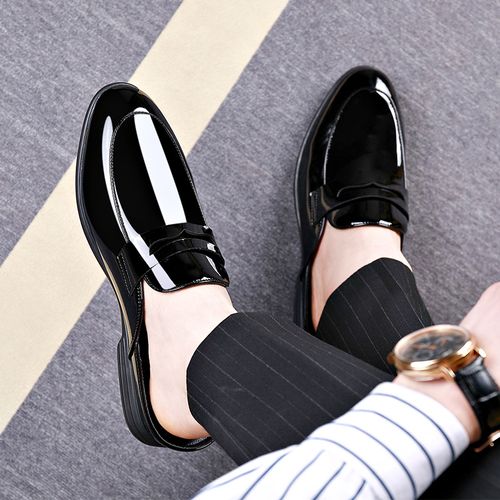 Business casual leather pointed-toe dress shoes for formal men's wear