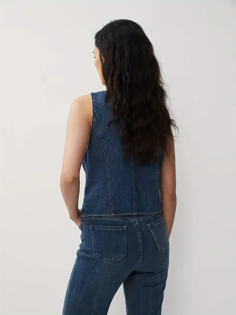 lain Button Closure Washed Blue Casual Denim Jacket, Slim Fit Hot Vacay Cowgirl Style Denim Vest Top