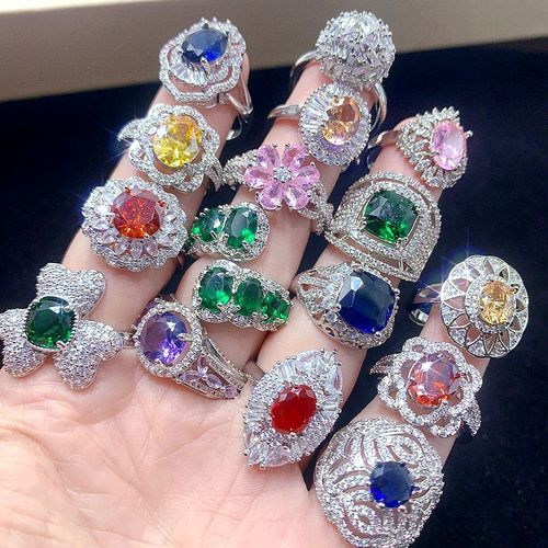 Full diamond-set zircon ring
