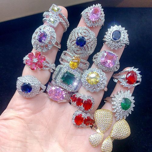 Full diamond-set zircon ring