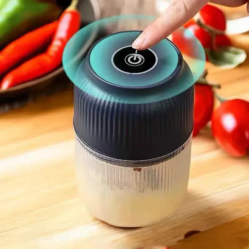 Electric Garlic Chopper4 Sharp BladesPortable Veggie Chopper300ML Garlic Grinder Masher Onion Chopper, Blender to Vegetable, Cordless Food Processor for Ginger, Chili, Fruit, Meat, Spices, Beans, etc