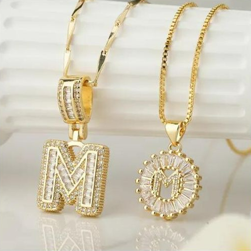 2-Piece Set 14K Gold-Plated Initial Pendant Necklace with Zircon Gemstones – A Stylish Unisex Accessory Ideal for Parties & Birthdays and Also a Thoughtful Personalized Gift
